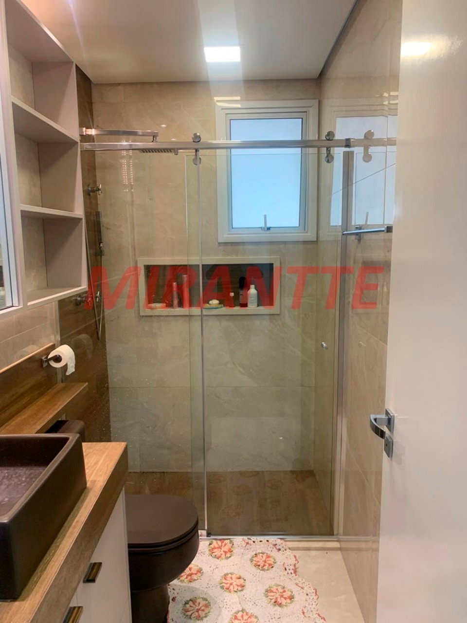 Cond. fechado de 283.9m² com 4 quartos em Horto Florestal