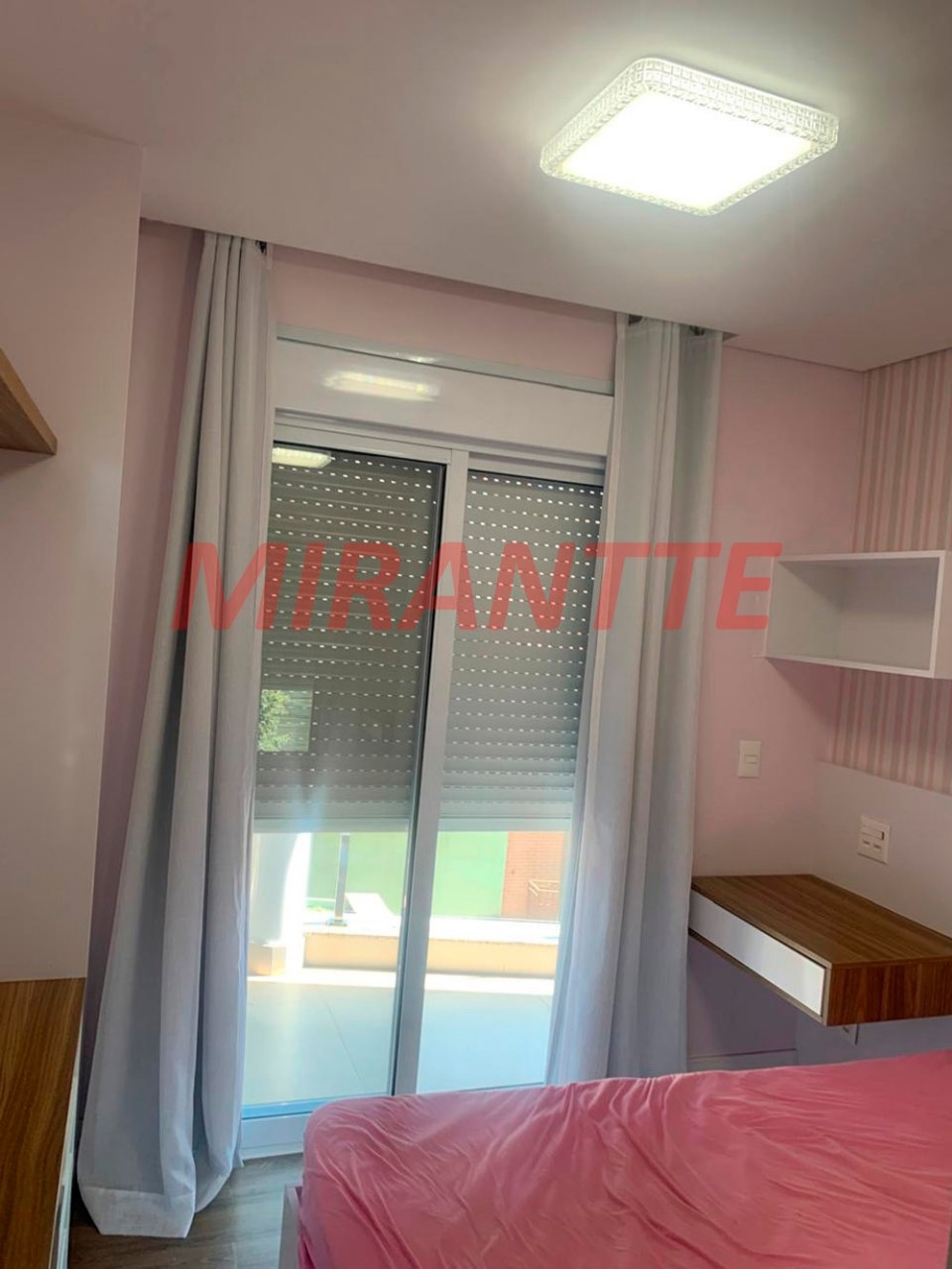 Cond. fechado de 283.9m² com 4 quartos em Horto Florestal
