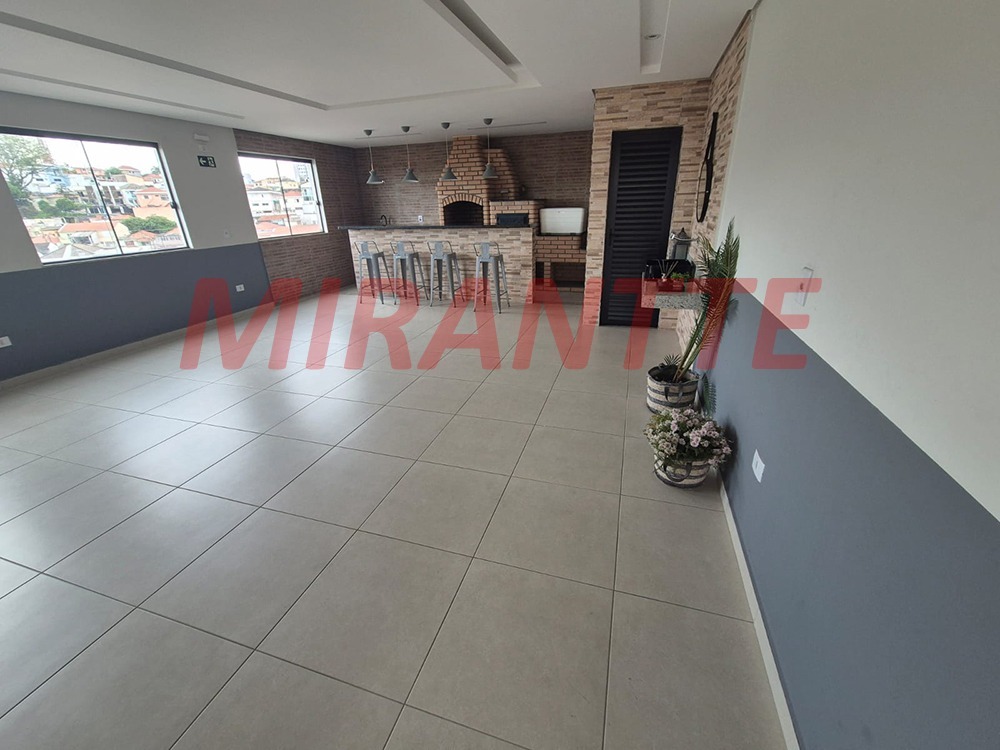 Apartamento de 45m² com 2 quartos em Vila Nivi