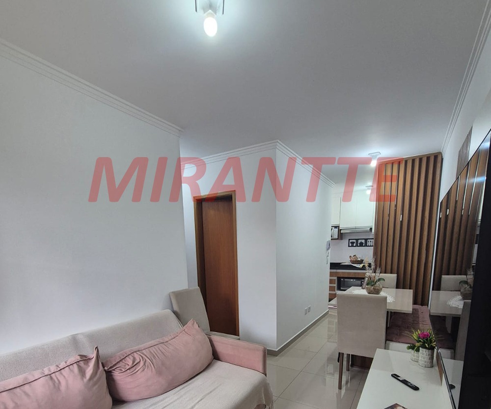 Apartamento de 45m² com 2 quartos em Vila Nivi