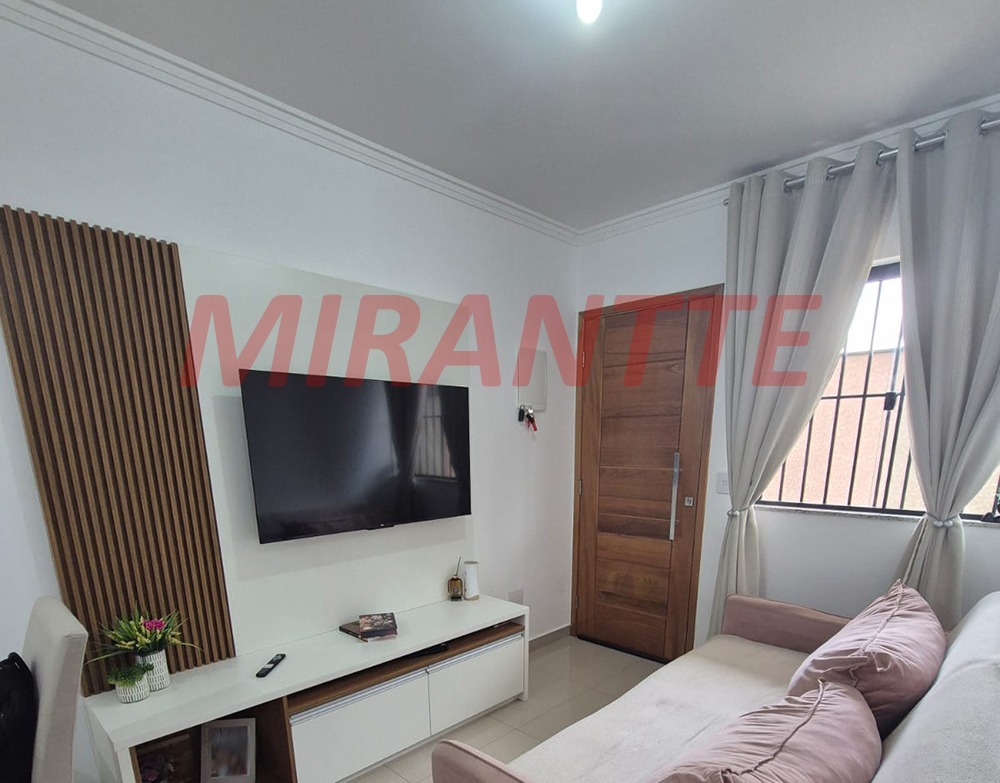 Apartamento de 45m² com 2 quartos em Vila Nivi