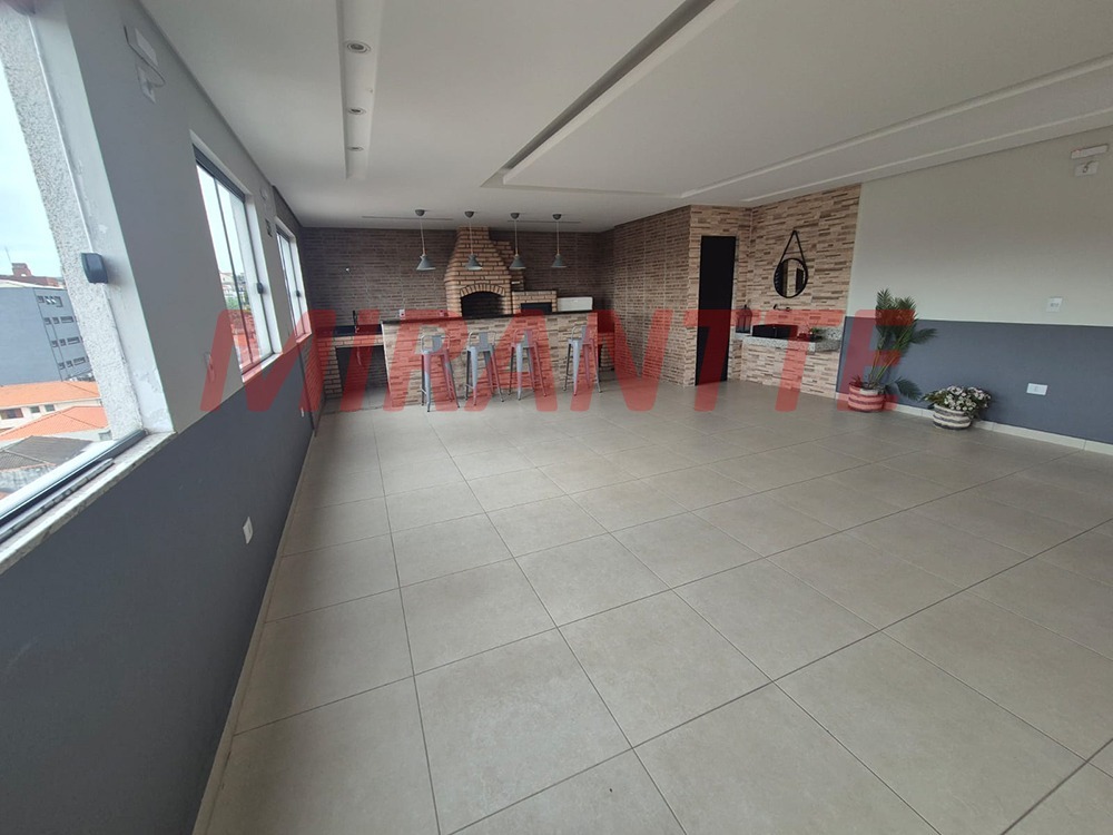 Apartamento de 45m² com 2 quartos em Vila Nivi