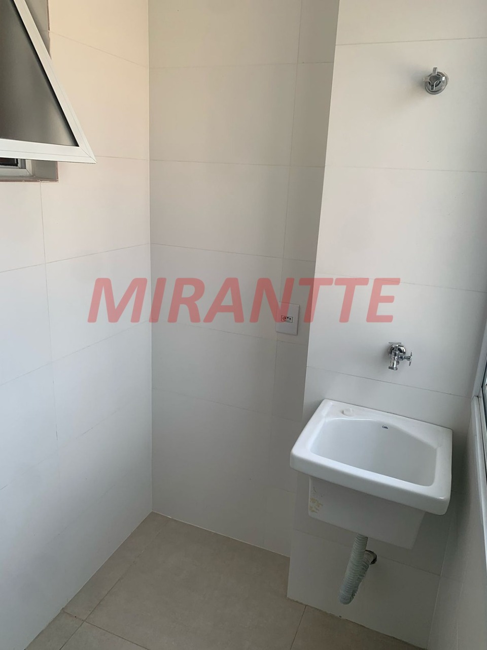 Cond. fechado de 95m² com 2 quartos em Vila Gustavo