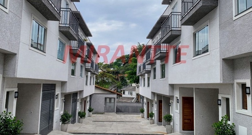 Cond. fechado de 95m² com 2 quartos em Vila Gustavo