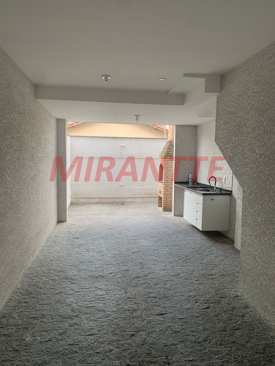 Cond. fechado de 95m² com 2 quartos em Vila Gustavo