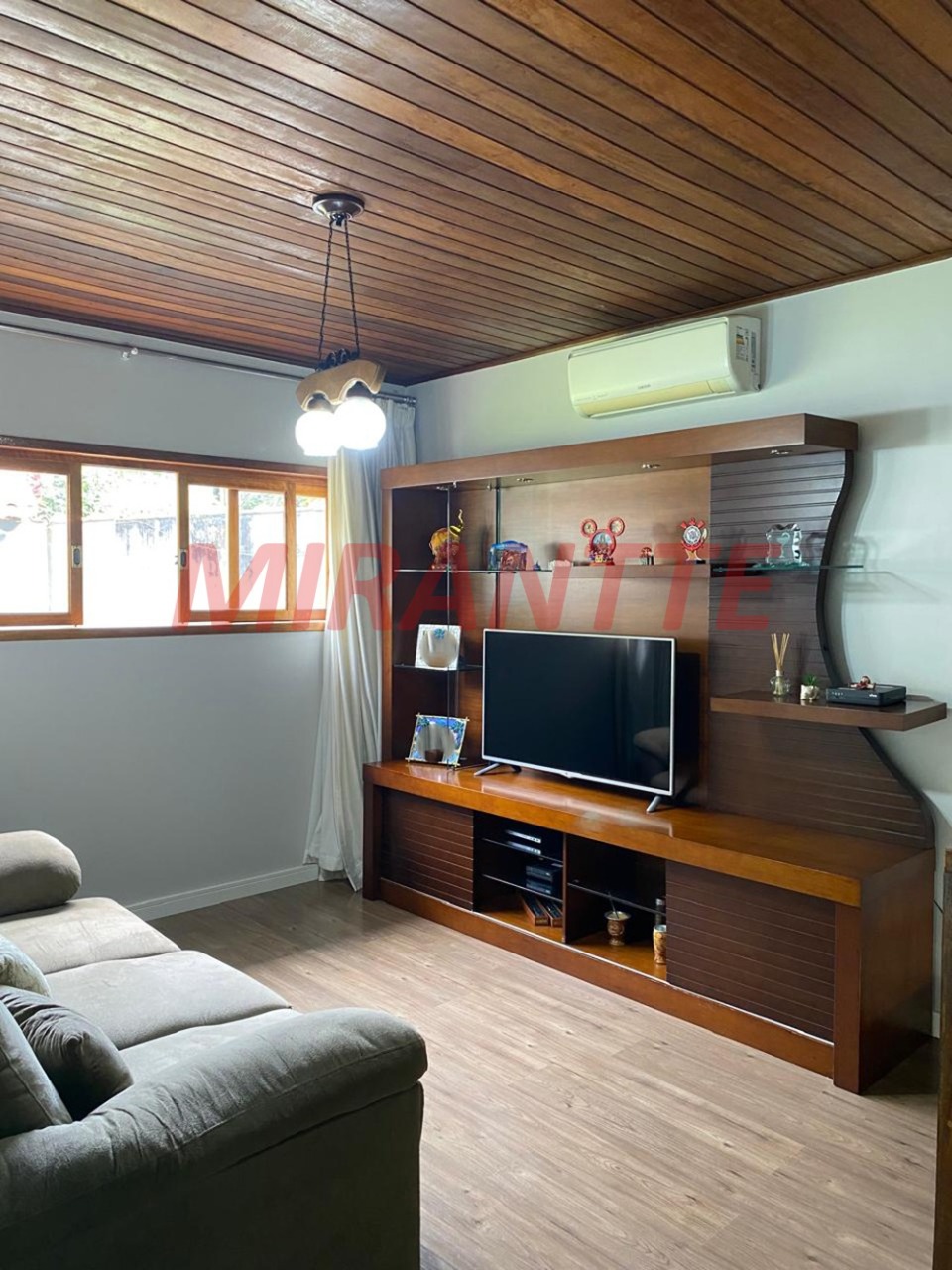 Cond. fechado de 273.26m² com 4 quartos em Caraguata