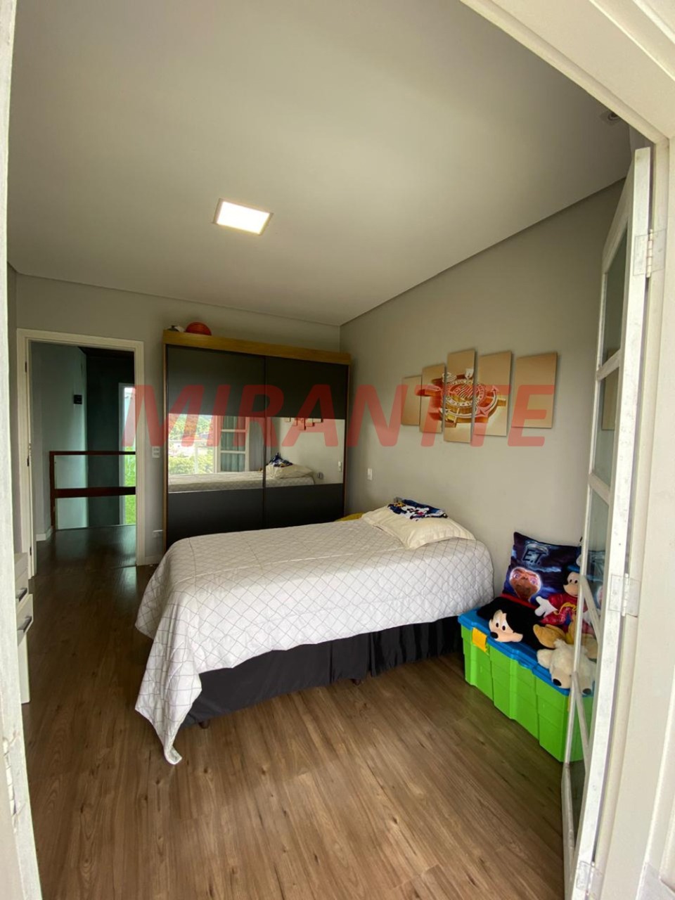 Cond. fechado de 273.26m² com 4 quartos em Caraguata