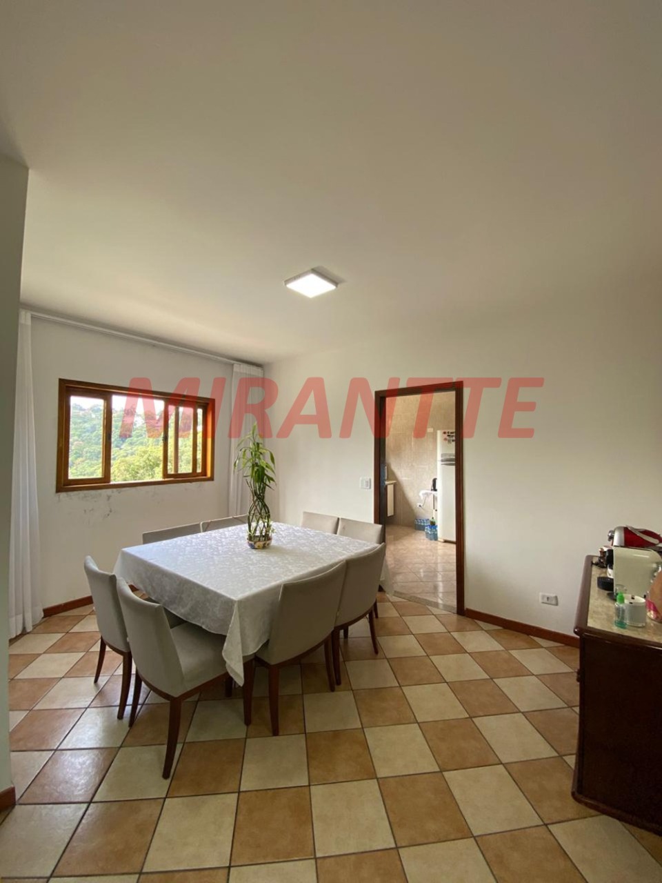 Cond. fechado de 273.26m² com 4 quartos em Caraguata