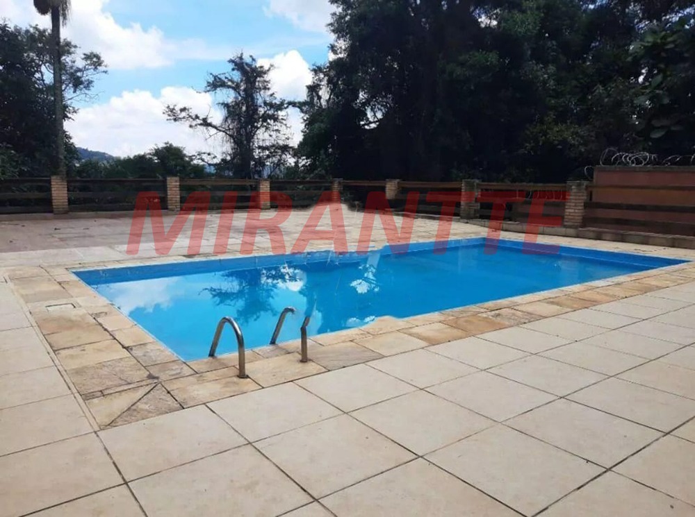 Sobrado de 550m² com 4 quartos em Roseira