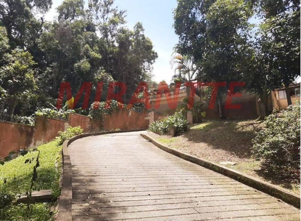 Sobrado de 550m² com 4 quartos em Roseira
