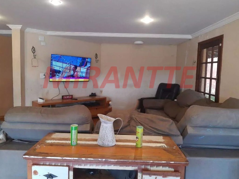 Sobrado de 550m² com 4 quartos em Roseira