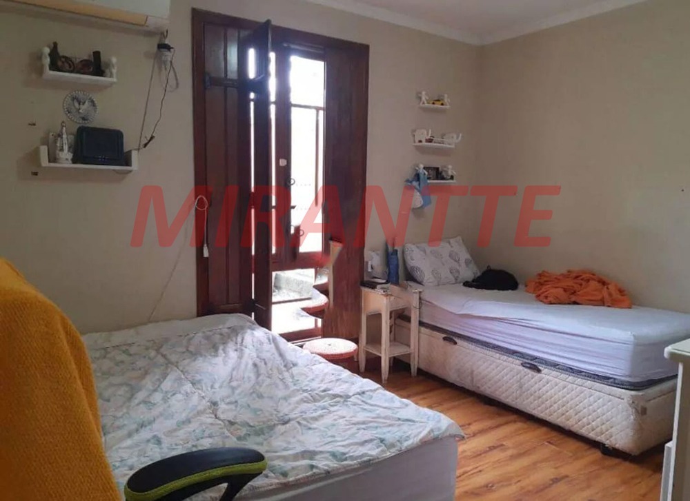 Sobrado de 550m² com 4 quartos em Roseira