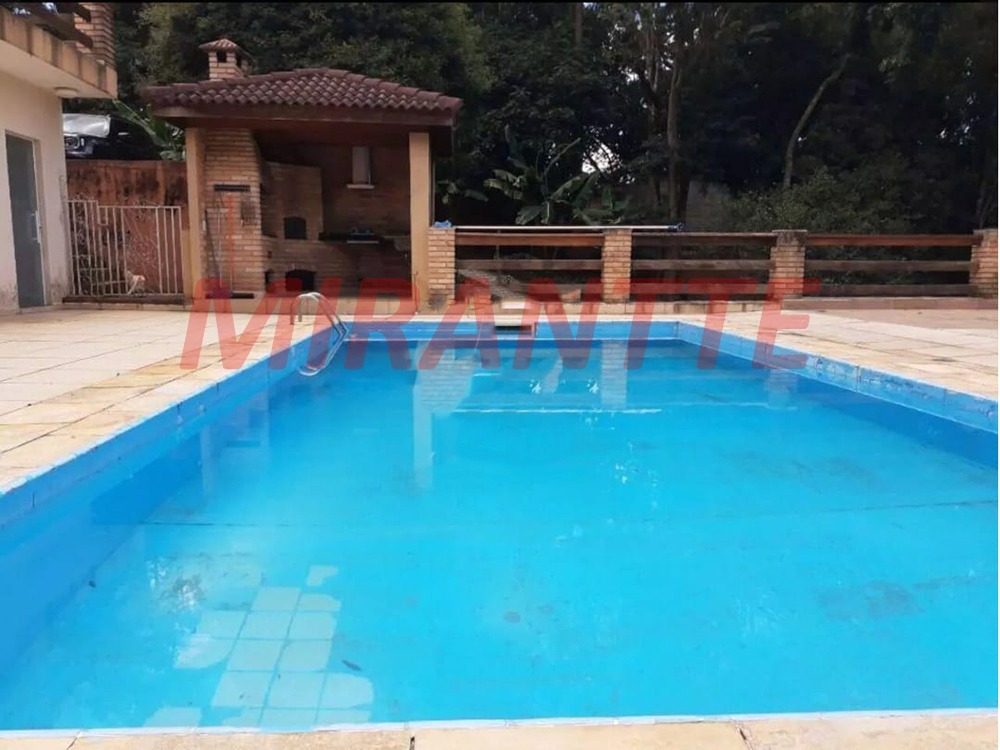 Sobrado de 550m² com 4 quartos em Roseira