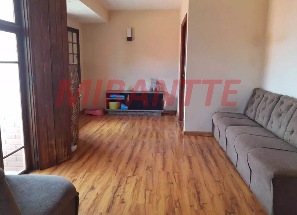 Sobrado de 550m² com 4 quartos em Roseira