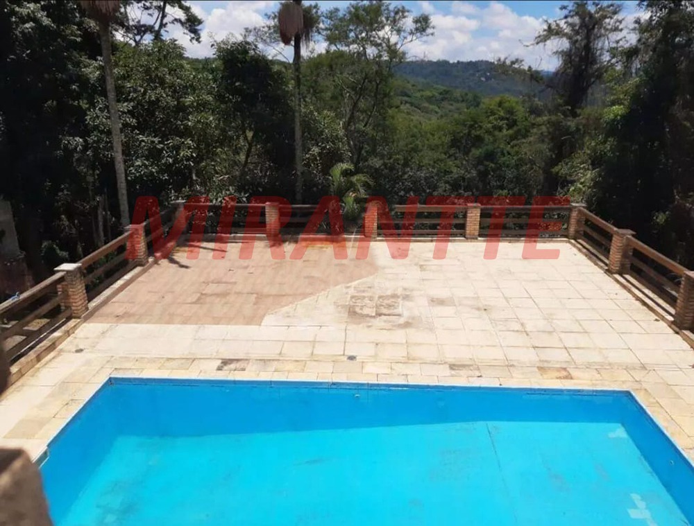 Sobrado de 550m² com 4 quartos em Roseira