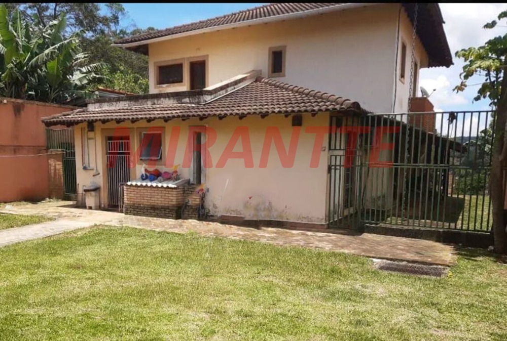 Sobrado de 550m² com 4 quartos em Roseira