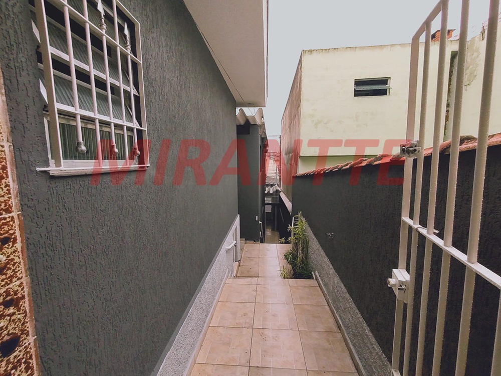 Sobrado de 220m² com 2 quartos em Vila Continental