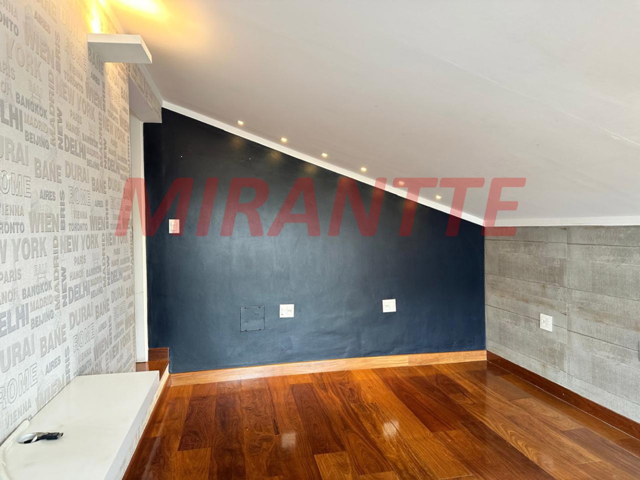 Sobrado de 284m² com 3 quartos em Jardim França
