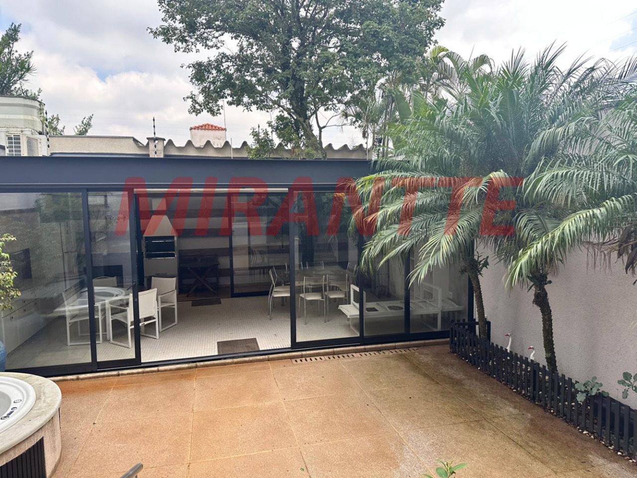 Sobrado de 284m² com 3 quartos em Jardim França