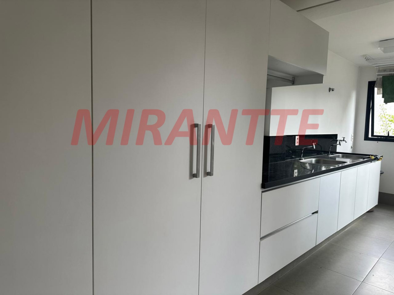 Sobrado de 284m² com 3 quartos em Jardim França