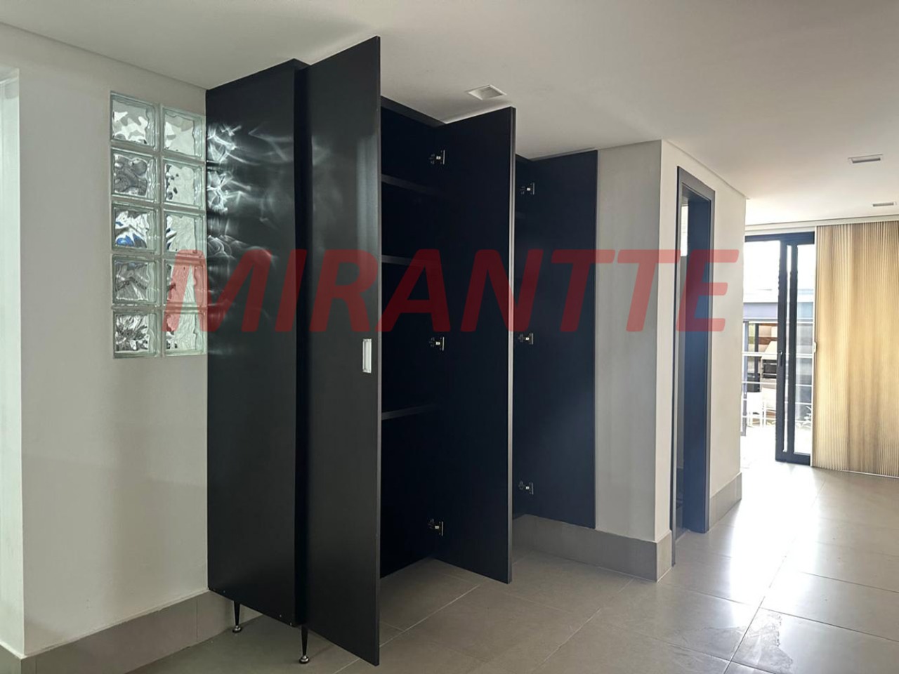Sobrado de 284m² com 3 quartos em Jardim França