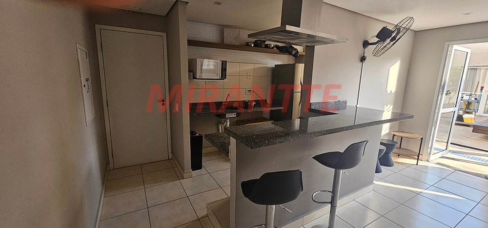 Apartamento de 53m² com 2 quartos em Parque Vitória