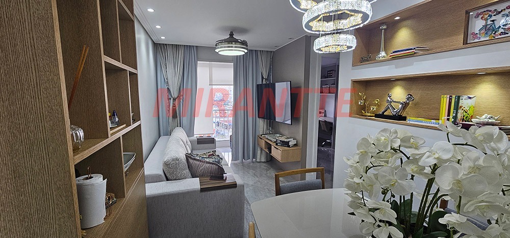 Apartamento de 53m² com 2 quartos em Parque Vitória