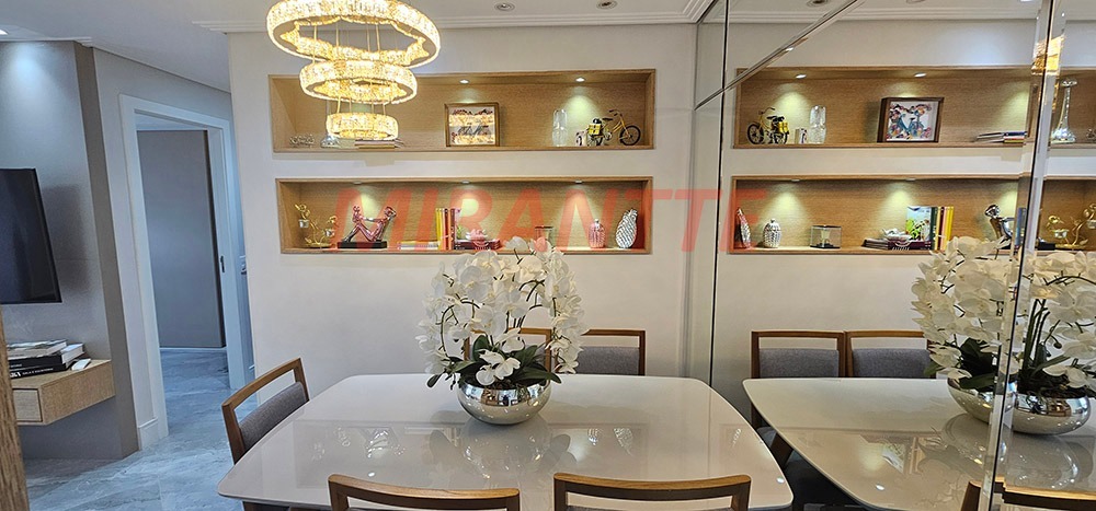 Apartamento de 53m² com 2 quartos em Parque Vitória