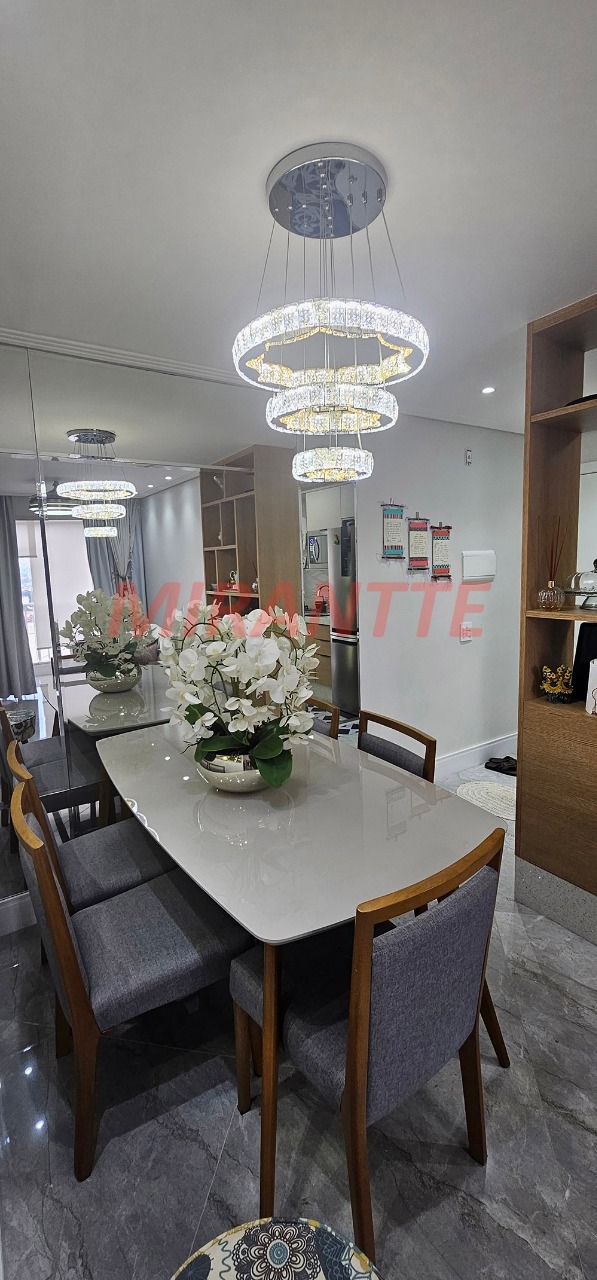 Apartamento de 53m² com 2 quartos em Parque Vitória