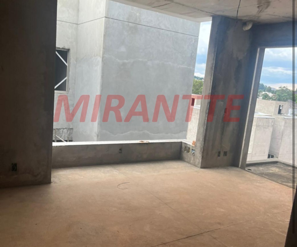 Cond. fechado de 290m² com 3 quartos em Tremembe