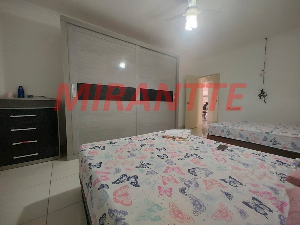 Sobrado de 175m² com 3 quartos em Jardim Peri
