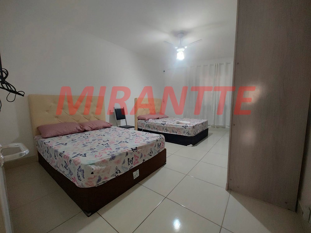 Sobrado de 175m² com 3 quartos em Jardim Peri