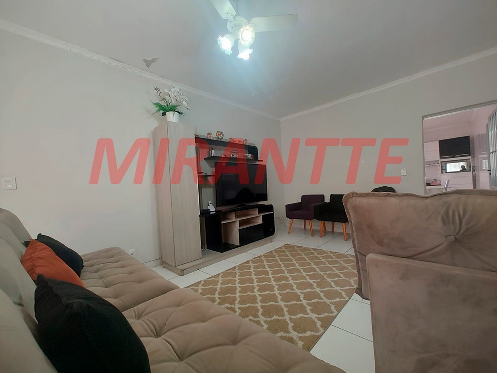 Sobrado de 175m² com 3 quartos em Jardim Peri
