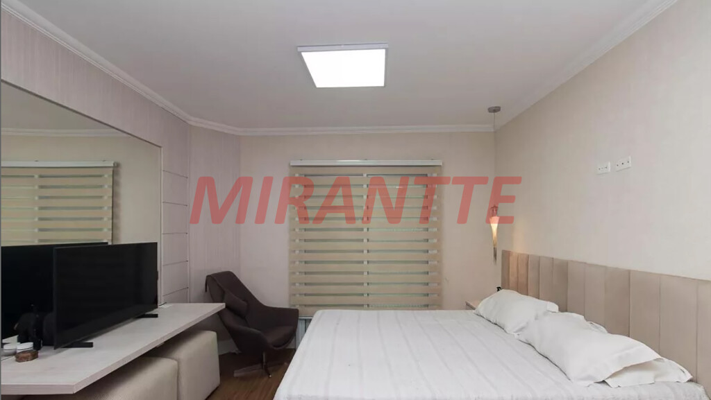 Sobrado de 175m² com 3 quartos em Vila Gustavo