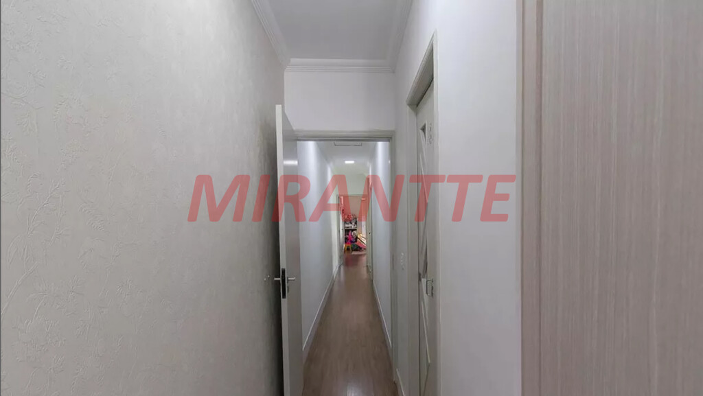 Sobrado de 175m² com 3 quartos em Vila Gustavo