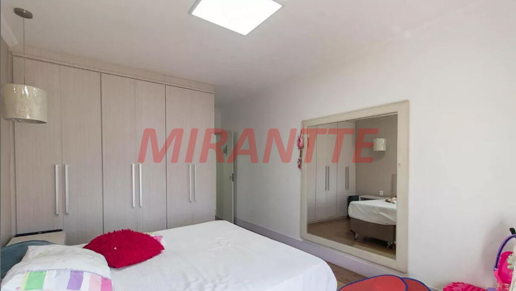 Sobrado de 175m² com 3 quartos em Vila Gustavo
