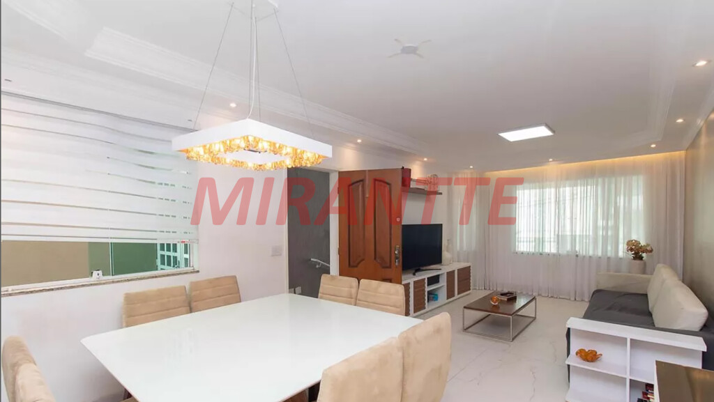 Sobrado de 175m² com 3 quartos em Vila Gustavo
