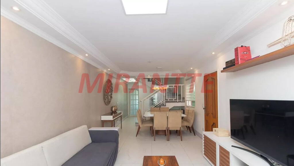 Sobrado de 175m² com 3 quartos em Vila Gustavo