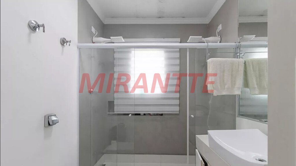 Sobrado de 175m² com 3 quartos em Vila Gustavo