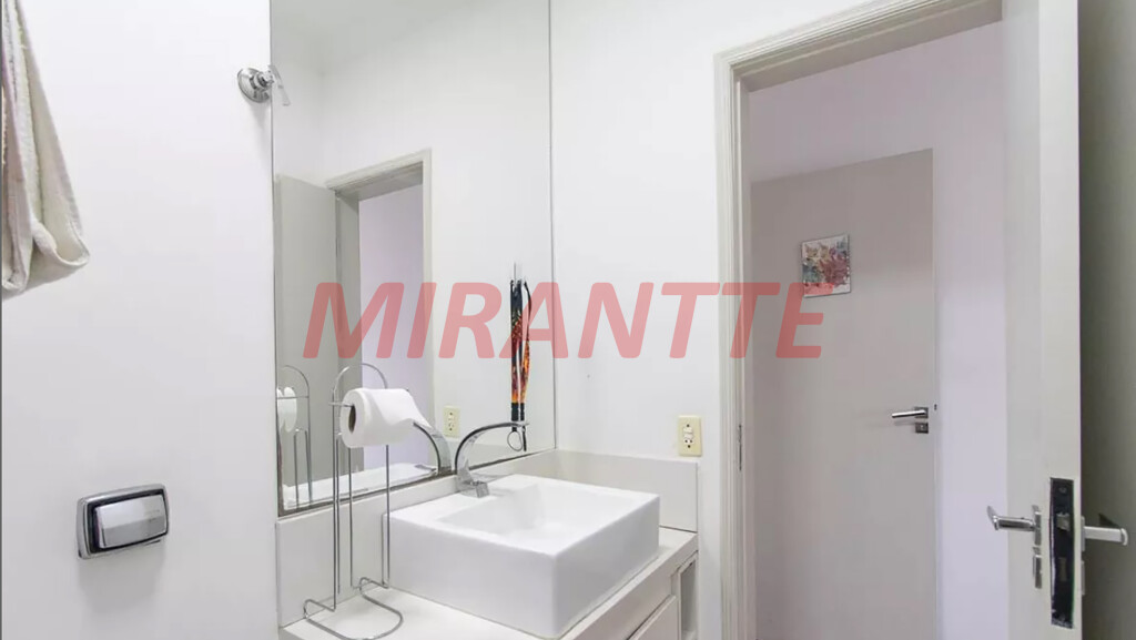 Sobrado de 175m² com 3 quartos em Vila Gustavo