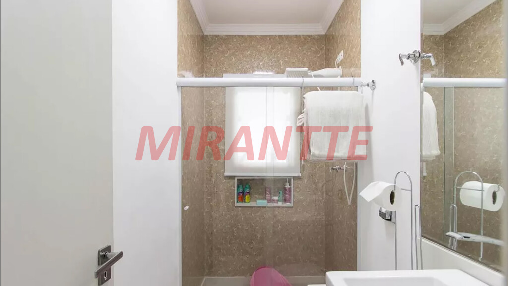 Sobrado de 175m² com 3 quartos em Vila Gustavo