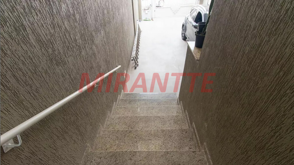 Sobrado de 175m² com 3 quartos em Vila Gustavo