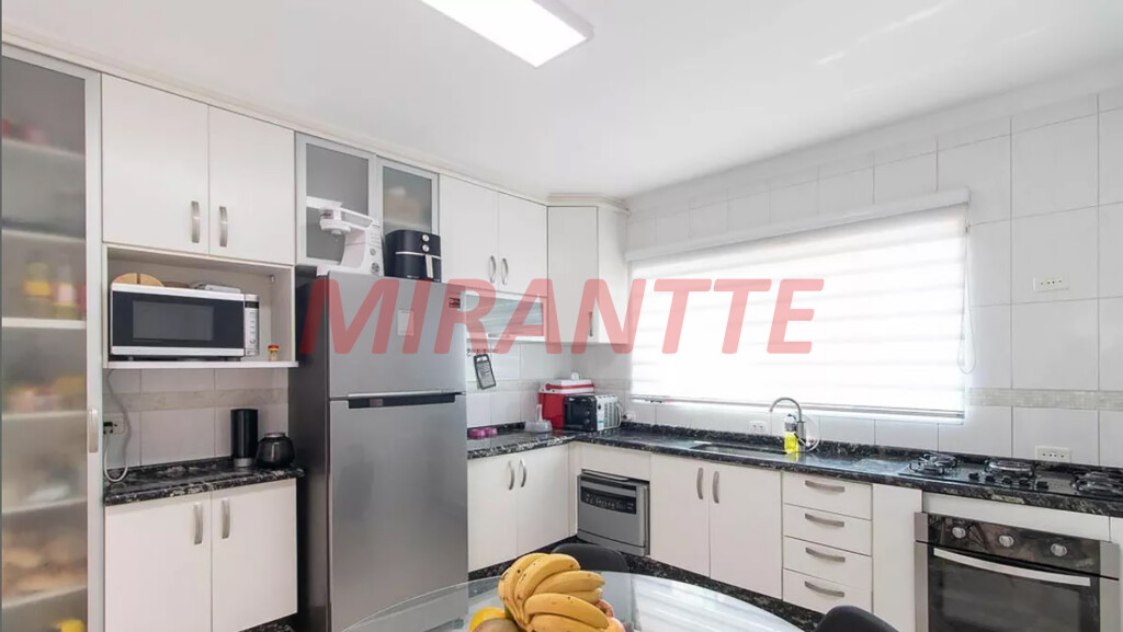 Sobrado de 175m² com 3 quartos em Vila Gustavo