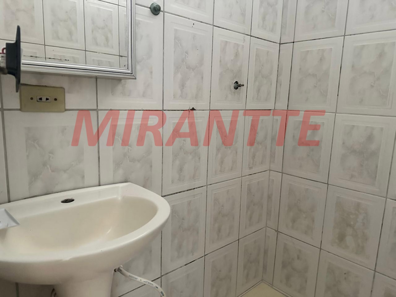 Sobrado de 115m² com 3 quartos em Água Fria