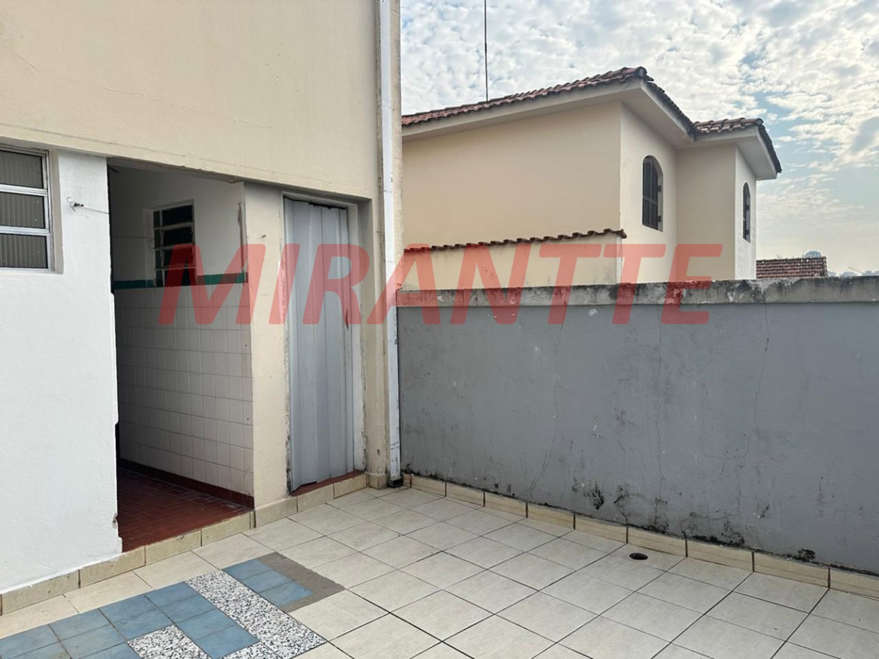 Sobrado de 115m² com 3 quartos em Água Fria