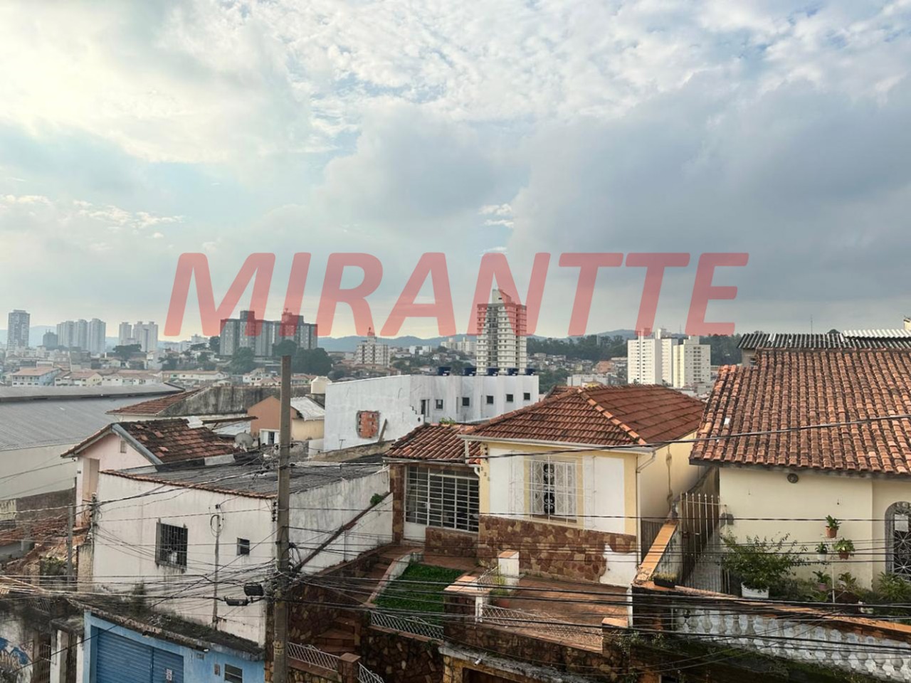 Sobrado de 115m² com 3 quartos em Água Fria