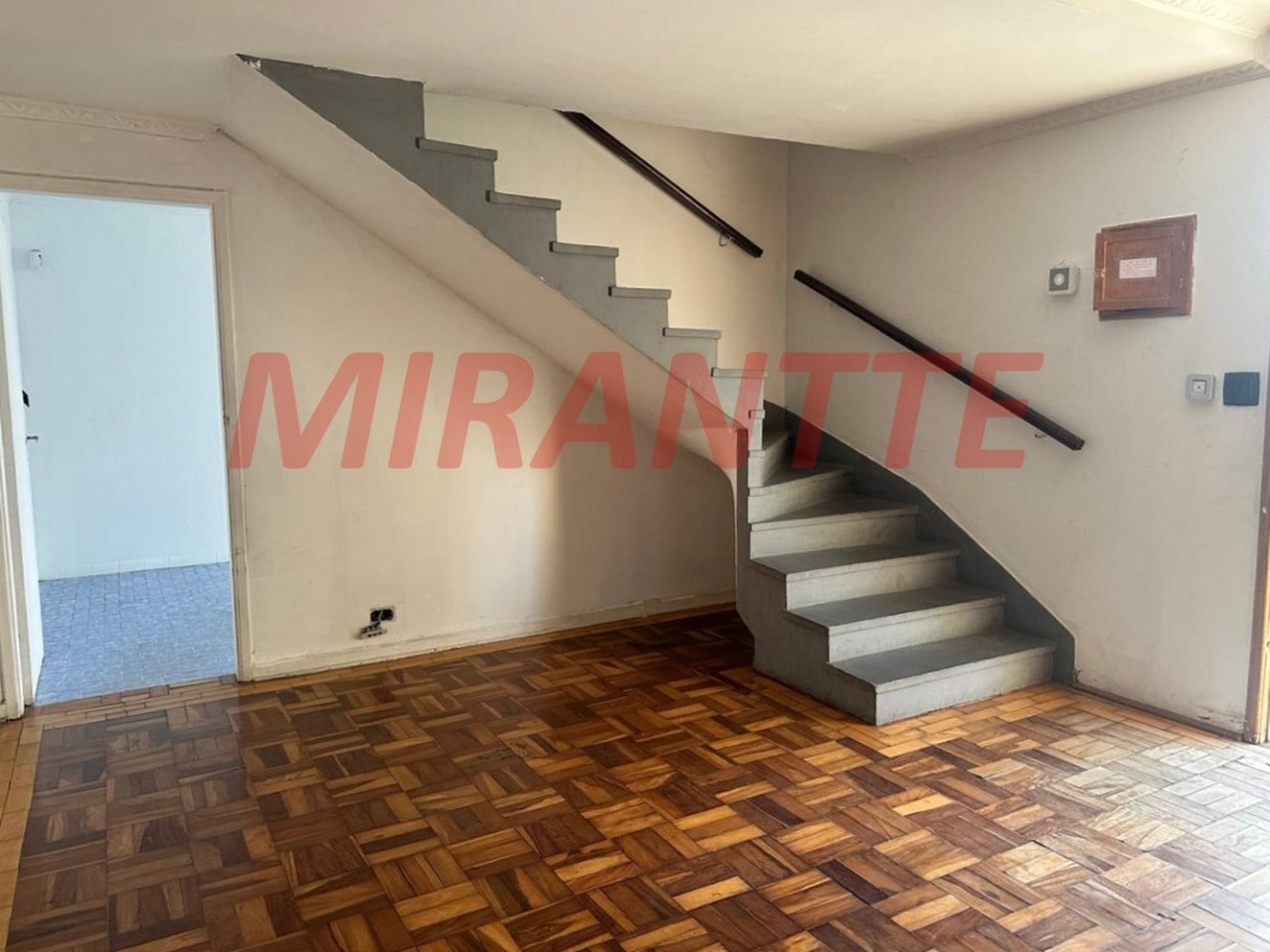 Sobrado de 115m² com 3 quartos em Água Fria