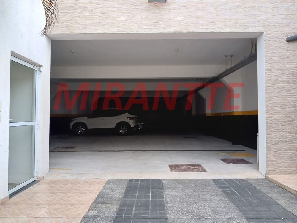 Cond. fechado de 65m² com 2 quartos em Vila Aurora