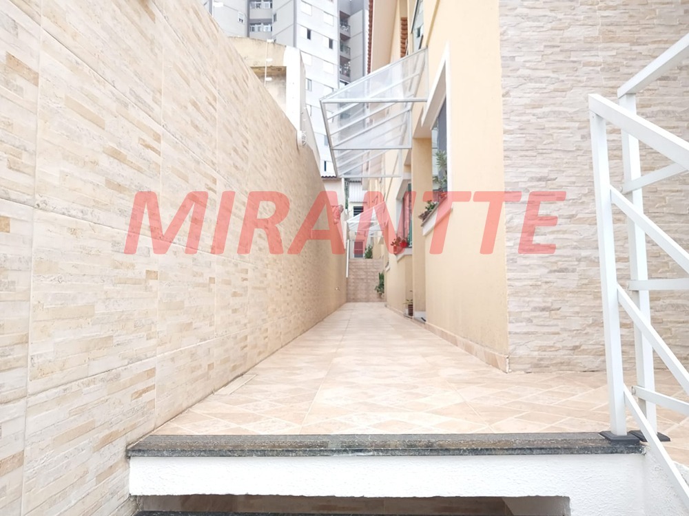 Cond. fechado de 65m² com 2 quartos em Vila Aurora