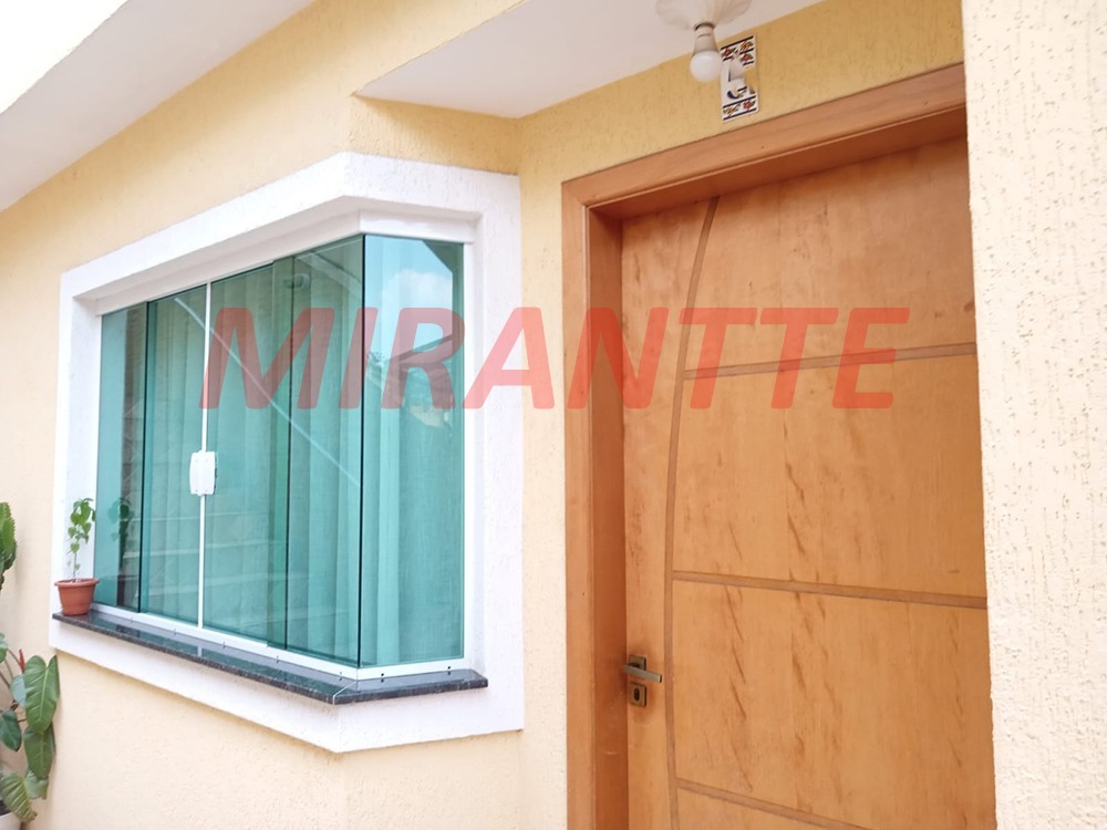 Cond. fechado de 65m² com 2 quartos em Vila Aurora